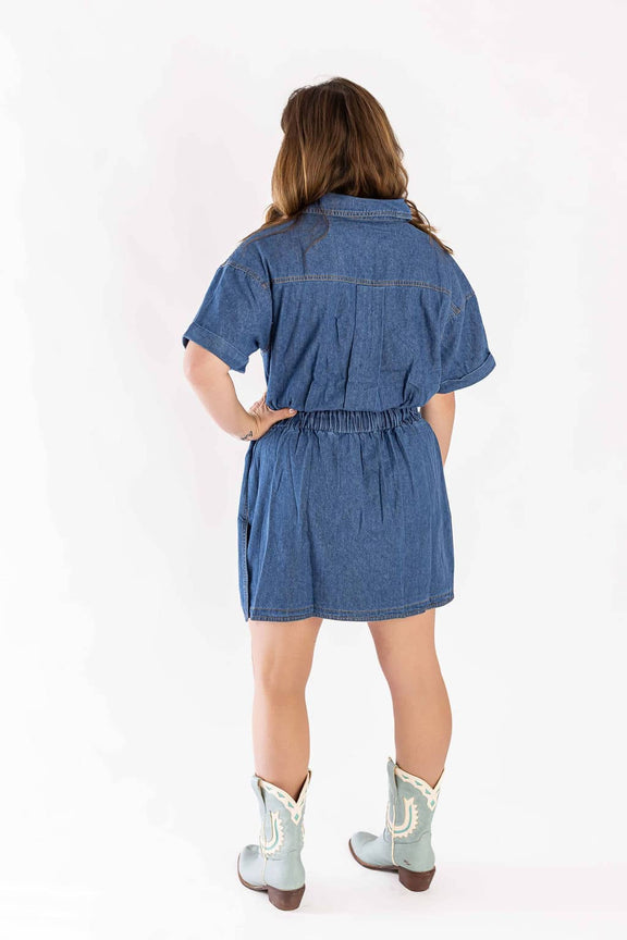 Weaving Color denim dress with short sleeves and elastic waist worn with light blue cowboy boots