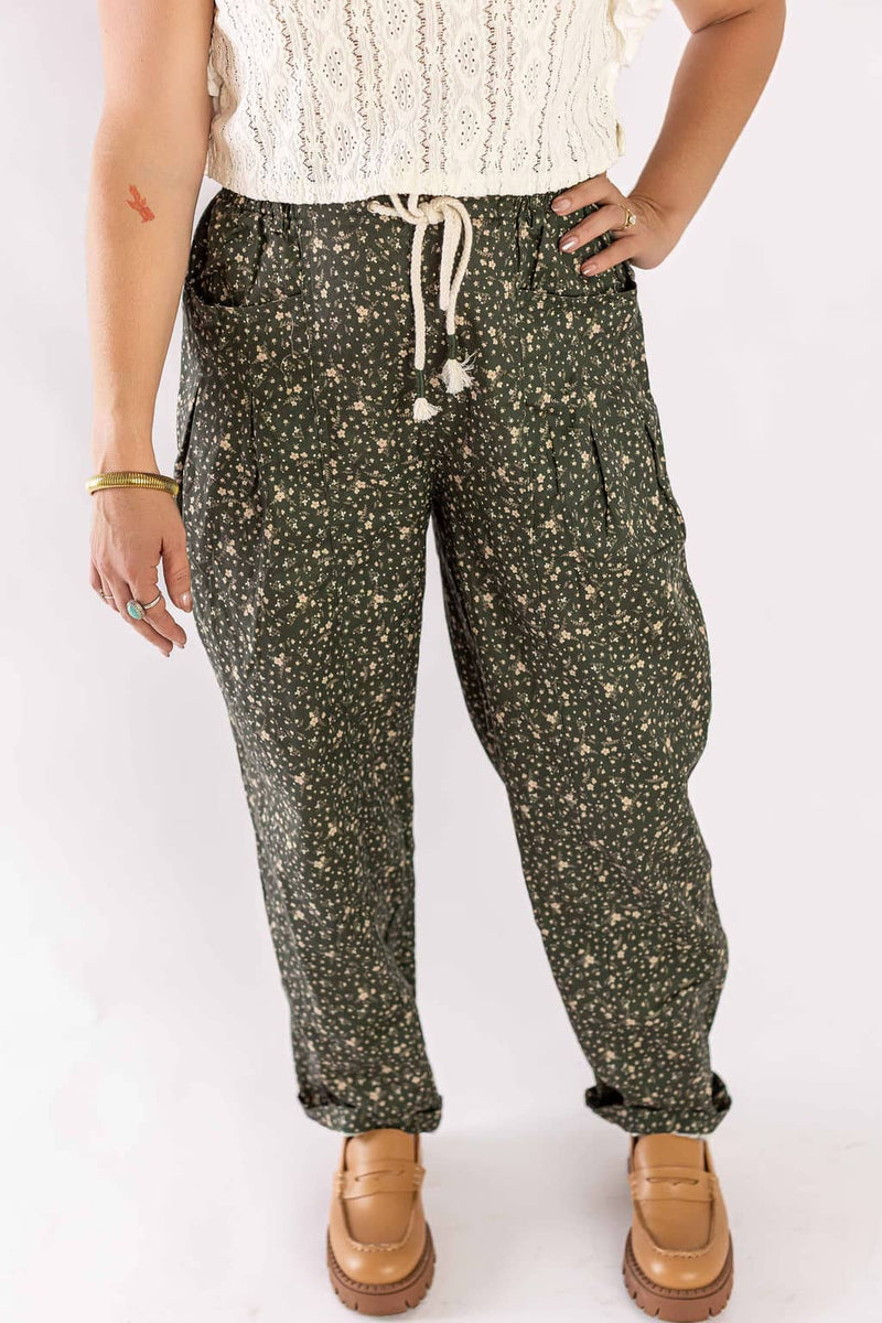 Weaving Color drawstring pants with floral pattern and adjustable waist tie for casual wear
